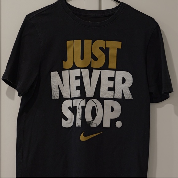Nike Basketball Graphic Tee Medium​ - Picture 2 of 5